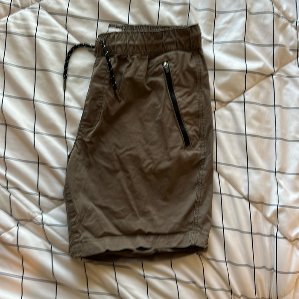 Men’s 7in Short 32in Waist | Dark Brown